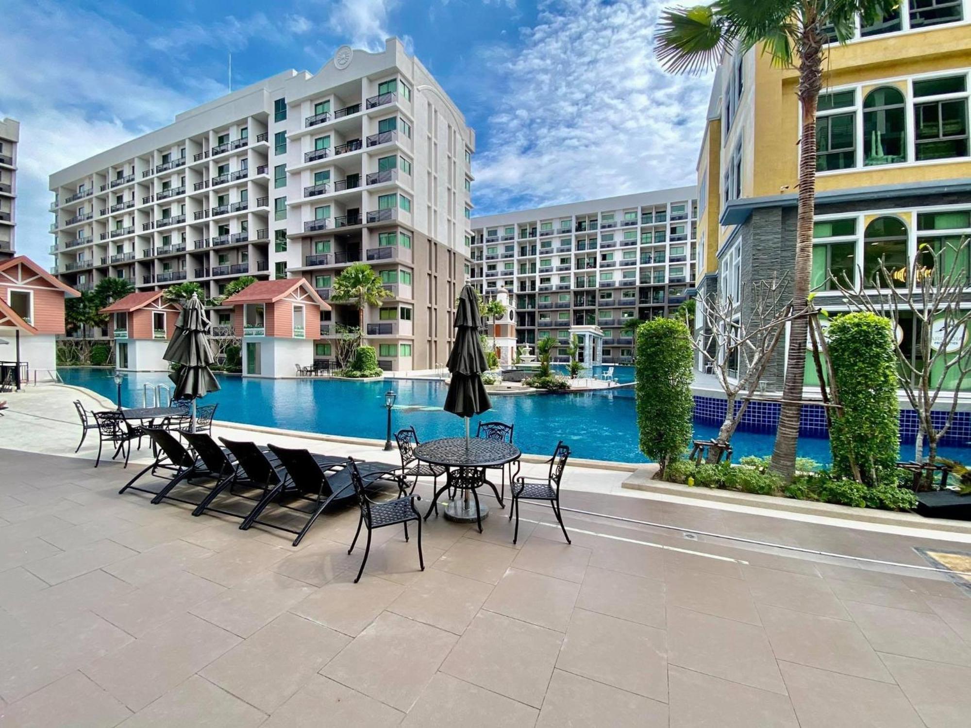 Arcadia Beach Con Pattaya Exterior foto